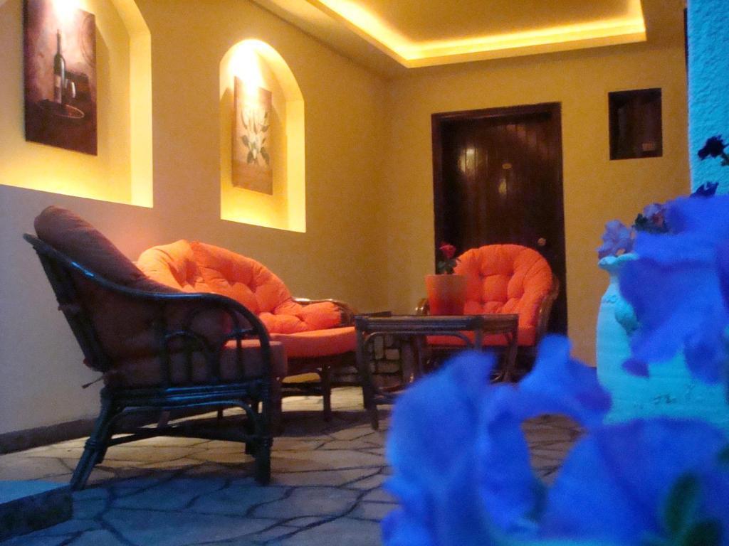 Hotel Petunia Неос Мармарас Екстериор снимка